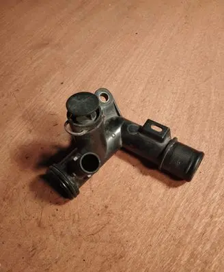 Peugeot 208 Engine coolant pipe/hose 9671124980