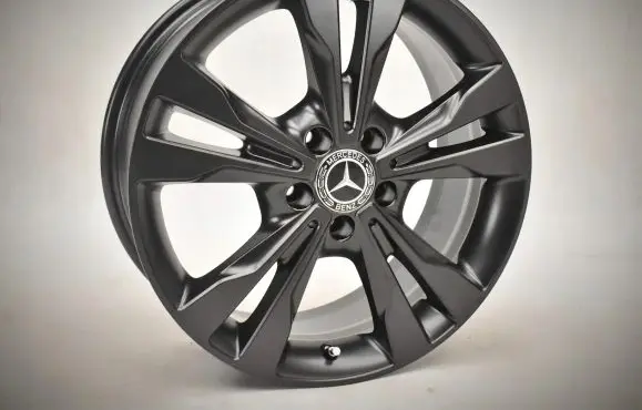Mercedes-Benz Vito Viano W447 R18 alloy rim A4474010501