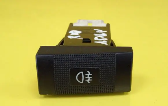 Fog light switch