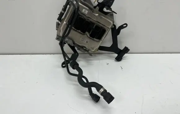 BMW 7 F01 F02 F03 F04 Engine control unit/module 7540738 0261S10440 030036251