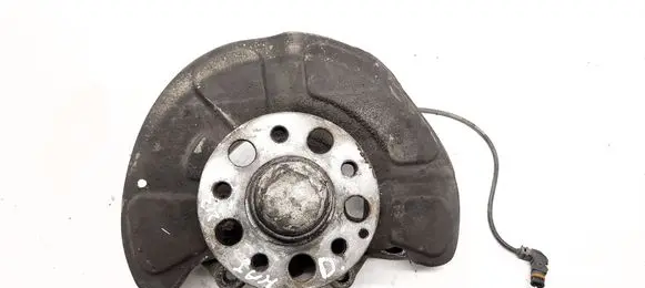 Mercedes-Benz E W212 Front wheel hub