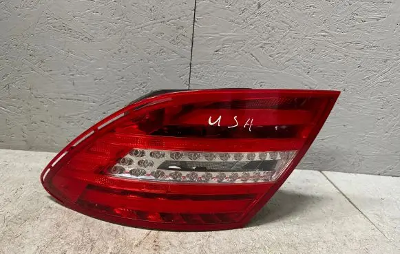 Mercedes-Benz C W204 Rear/tail lights 2048204164 14354F 122046662