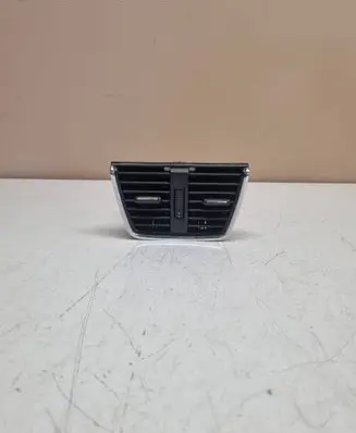 Skoda Octavia Mk3 (5E) Dash center air vent grill 5E0819203C