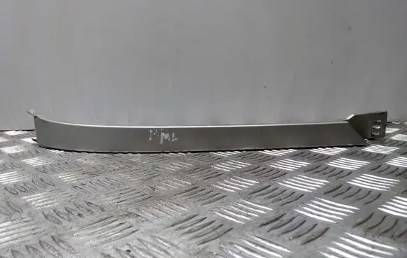 Under headlight/headlamp trim