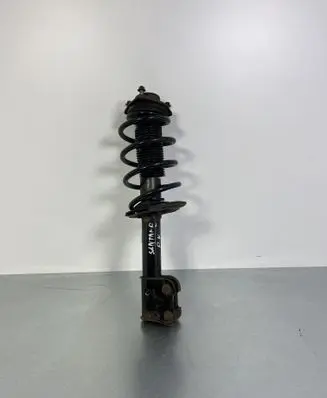 Hyundai Santa Fe Front shock absorber with coil spring 546512W500