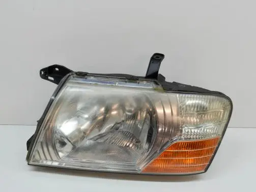Mitsubishi Pajero Headlight/headlamp 10087419