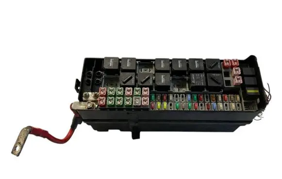 Land Rover Range Rover Sport L320 Fuse module 301047600 EJBM02ECC01 EJBM02