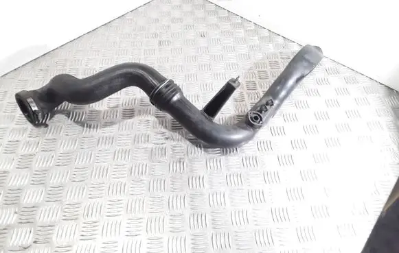 Intercooler hose/pipe