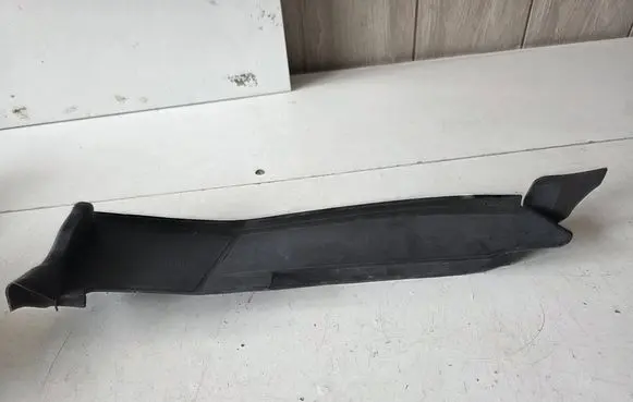 Audi A3 S3 8V Fender end trim 8V0821170D
