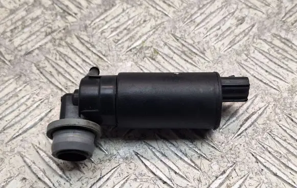 Toyota Corolla Verso AR10 Windscreen/windshield washer pump 8533005030 8533005031