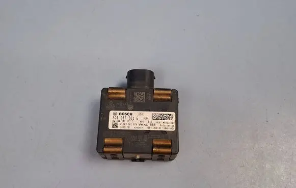 Volkswagen PASSAT B8 Distronic sensor radar 3Q0907561E 3Q0907572C
