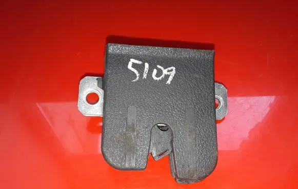 Volkswagen Polo IV 9N3 Tailgate/trunk/boot lock/catch/latch 6Q6827505E