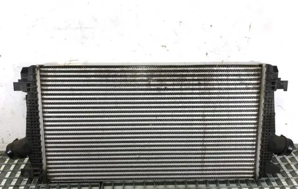 Opel Zafira C Intercooler radiator 13267647