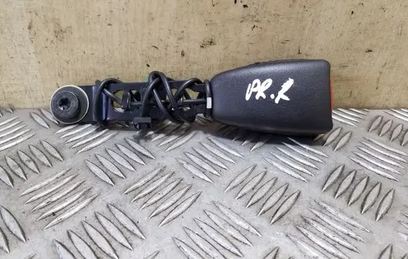 Volvo XC90 Front seatbelt buckle
