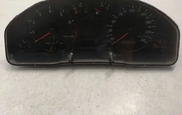 Audi A6 S6 C5 4B Speedometer (instrument cluster) 4B0919860L