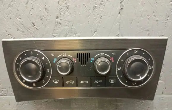 Mercedes-Benz C W203 Climate control unit A2038301785 9140010525 E052173