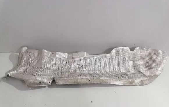 BMW 5 F10 F11 Heat shield in engine bay 7185202