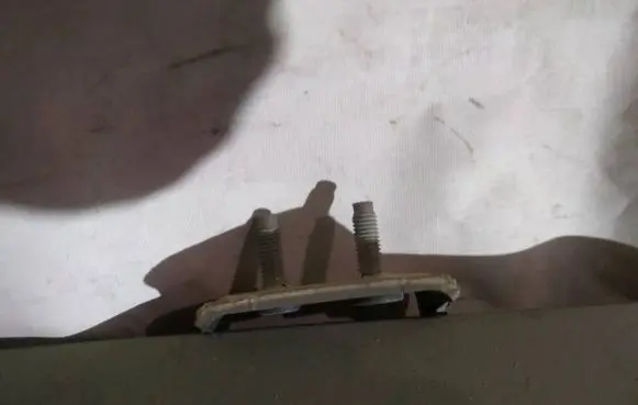 Volvo V50 Tailgate/trunk/boot hinge