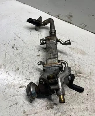 Audi A8 S8 D3 4E EGR valve 057131636
