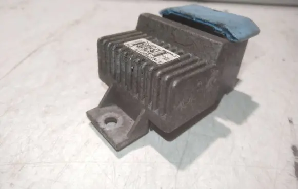 Renault Scenic III - Grand scenic III Glow plug pre-heat relay 110678071R