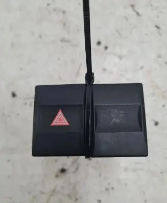 Ford Mondeo Mk III Hazard light switch 2S7T13A350BA