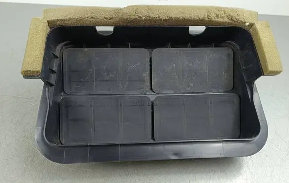 Subaru Outback (BT) Quarter panel pressure vent 