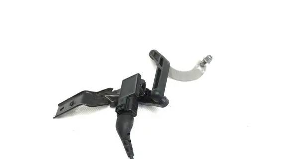 Cupra Formentor Front height sensor lever 