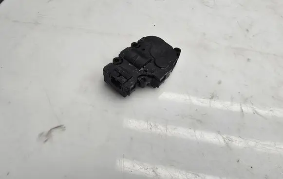 Mercedes-Benz Sprinter W907 W910 Air flap motor/actuator 412650920 250425