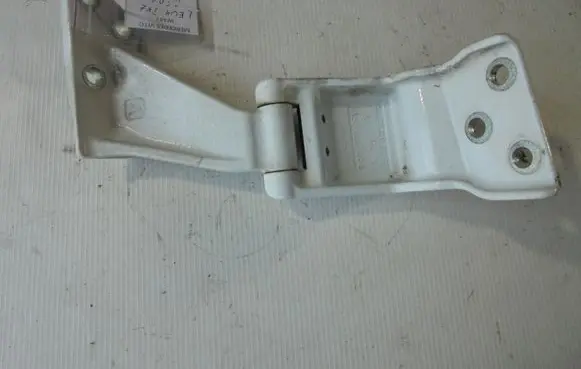 Mercedes-Benz Vito Viano W447 Rear door upper hinge A4477400837
