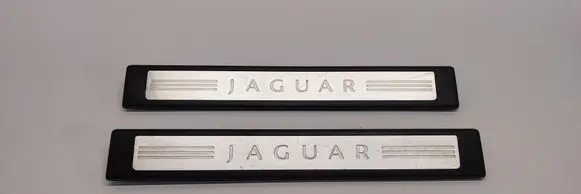 Jaguar XF X250 sill trim set (inner) 8X2313200AB