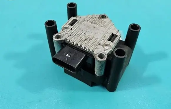 Seat Leon (1M) High voltage ignition coil 5DA358000 IMPRK1554144