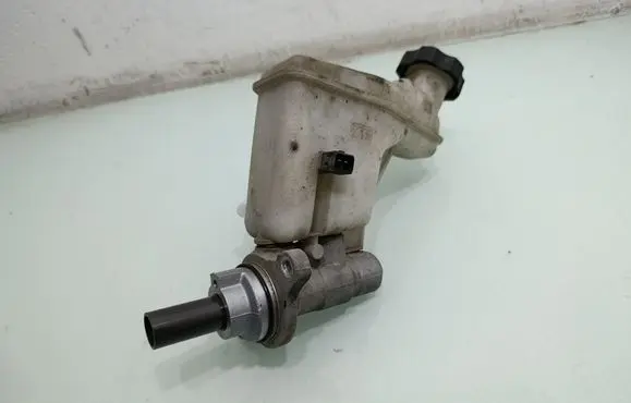KIA Sportage Master brake cylinder