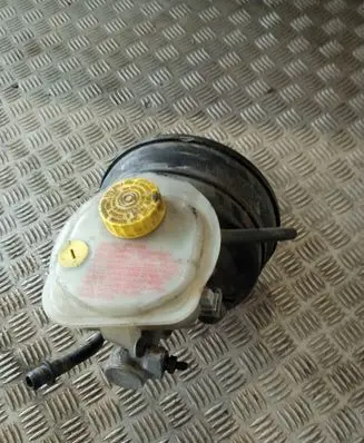 Audi A6 S6 C5 4B Brake booster