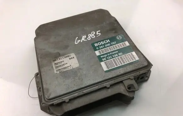 Peugeot 205 Engine control unit/module ECU 9613113880 0261200707