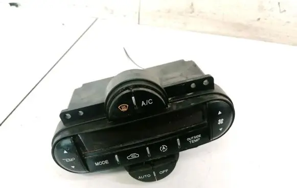 KIA Carens I Climate control unit 0k2fb61190 C200333490