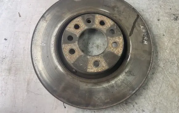 Opel Astra H Front brake disc