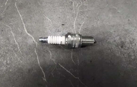 Jeep Comanche Spark plug n7ycc