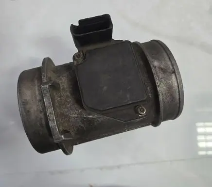 Audi A4 S4 B5 8D Mass air flow meter 059906461g AFH7025C 54321