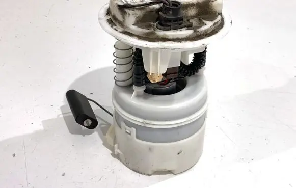 Renault Thalia II In-tank fuel pump 8200683209