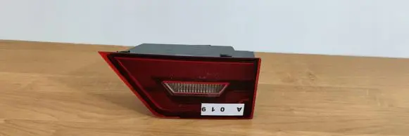 Jaguar E-Pace Tailgate rear/tail lights J9C313192CC