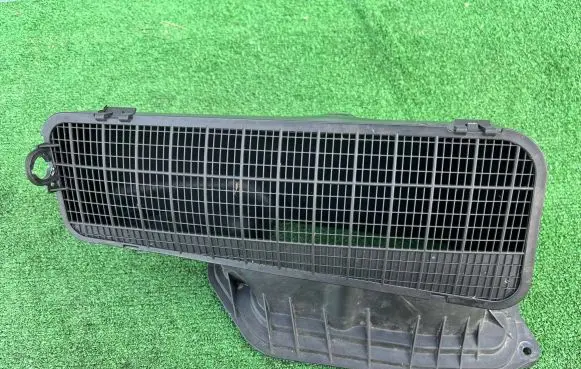 Audi A7 S7 4G Air intake duct part 4G1819904A