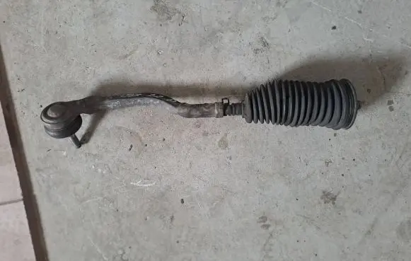 Dacia Duster Steering tie rod 