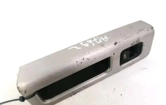 Volvo S40 Electric window control switch 8679681