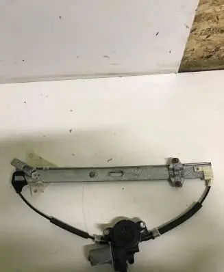 Mazda 3 II Front door window regulator with motor BHN95858X CMO12790