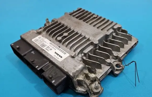 Volvo V50 Engine control unit/module ECU 31211081AA IMPRK1582039
