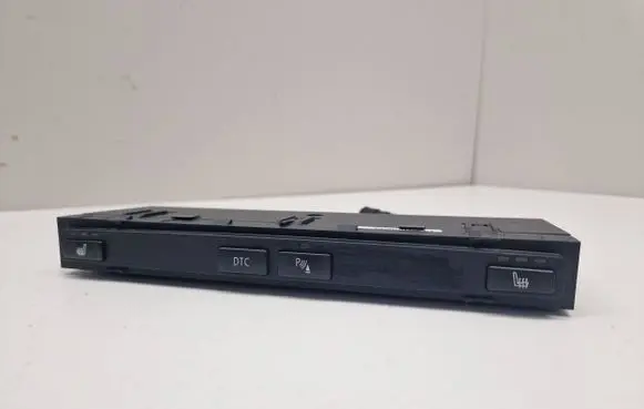 BMW 5 E60 E61 Seat heating switch 6985751 13580663 607264