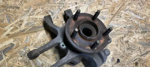 Jaguar S-Type Rear wheel hub spindle/knuckle 