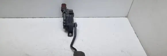 Nissan Primera Accelerator throttle pedal 18002AU410