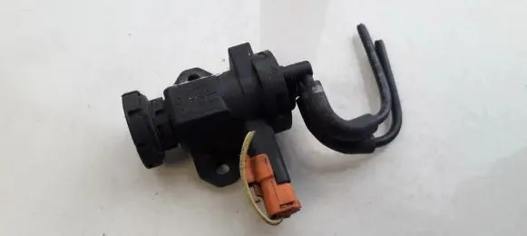 Citroen C5 Turbo solenoid valve 9635704380 0928400414