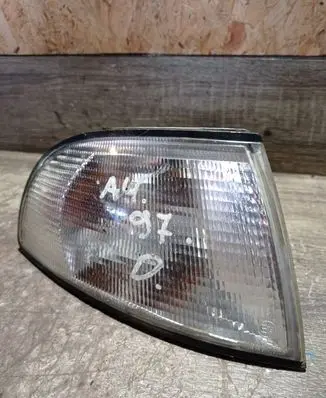 Audi A4 S4 B5 8D Front indicator light